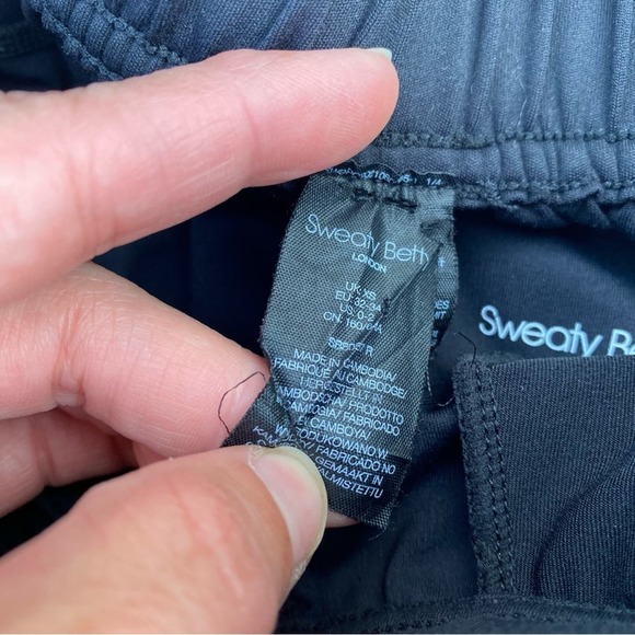 Sweaty Betty black lightweight joggers XS - Picture 2 of 5